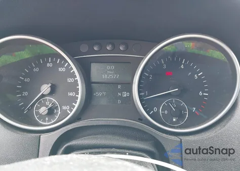 2011 Mercedes-Benz Ml 350 4Matic z USA, uszkodzony, nr VIN 4JGBB8GB1BA723079